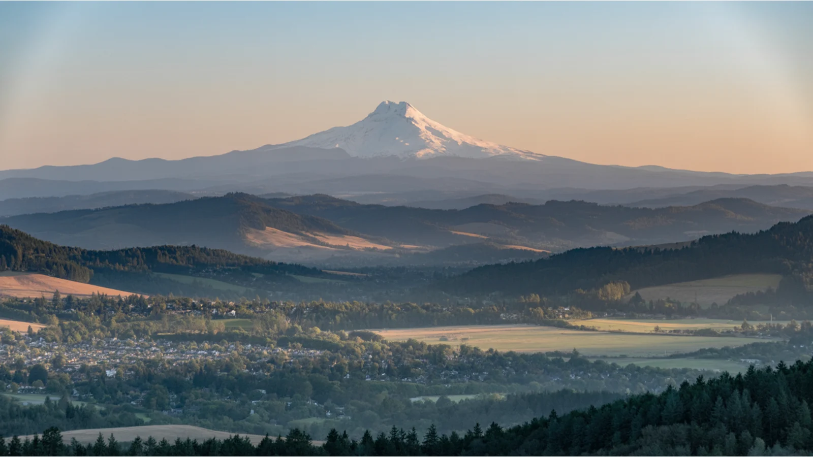 Oregon, Oregon — wide editorial landscape view